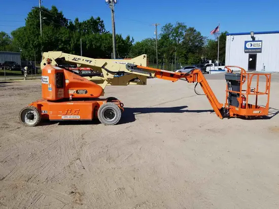2012 JLG E400AJPN Articulating Boom Lift