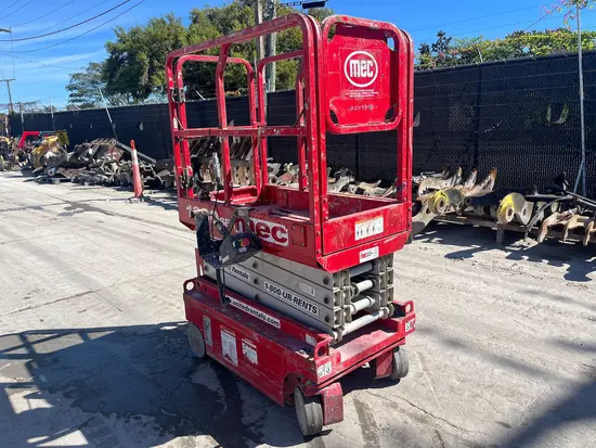 2017 MEC 1330SE Scissor Lift