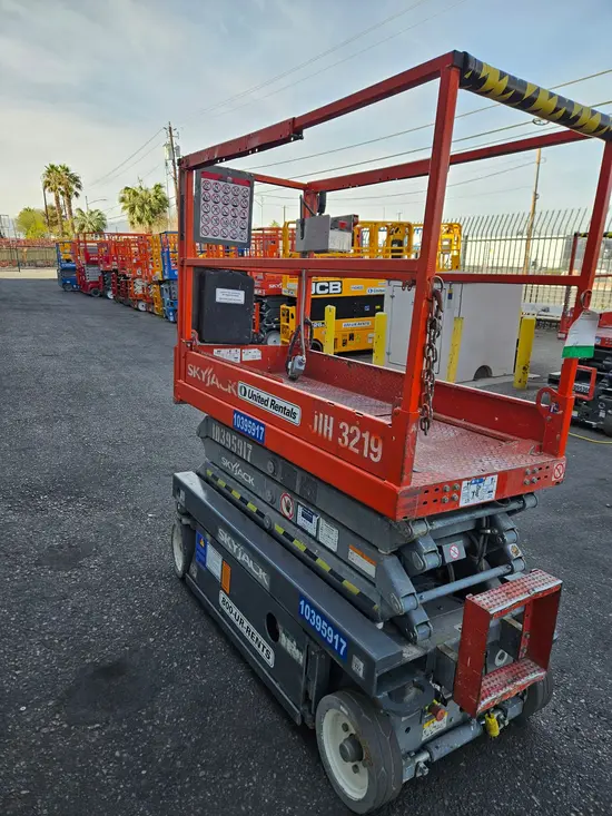 2015 Skyjack SJIII3219 Scissor Lift