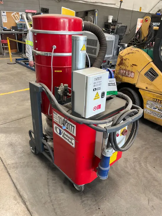 2022 Husqvarna BDC-33-230V Vacuum