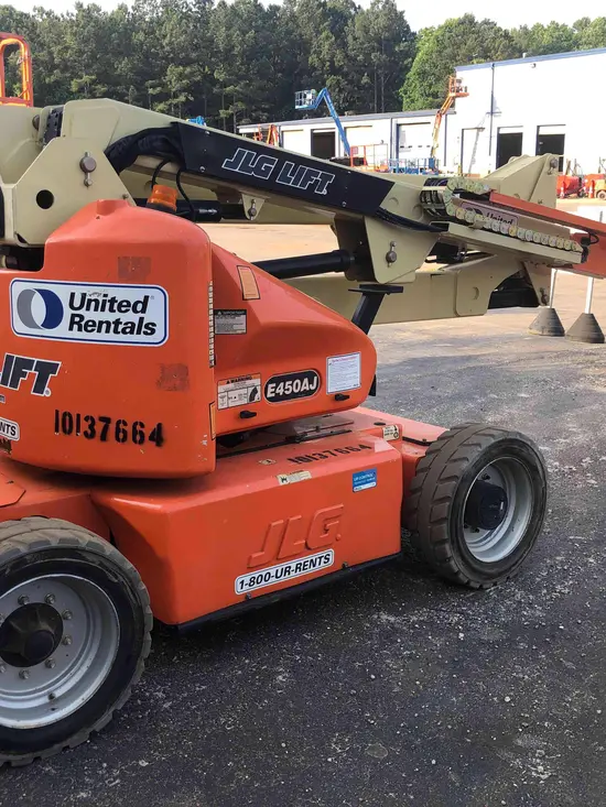 2013 JLG E450AJ Articulating Boom Lift