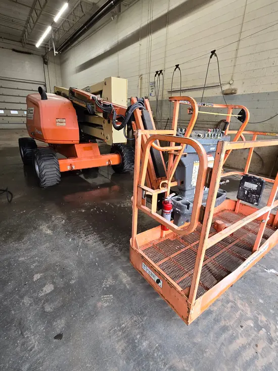 2016 JLG 450AJ Articulating Boom Lift