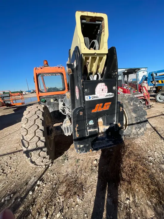 2017 JLG 943 Forklift