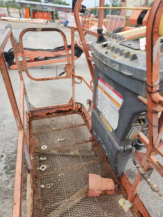 2017 JLG 450AJ Articulating Boom Lift