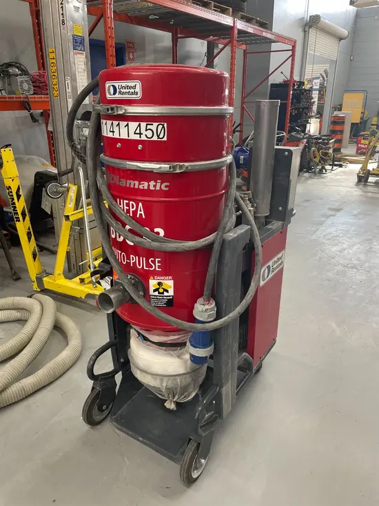 2022 Husqvarna BDC-33-230V Vacuum