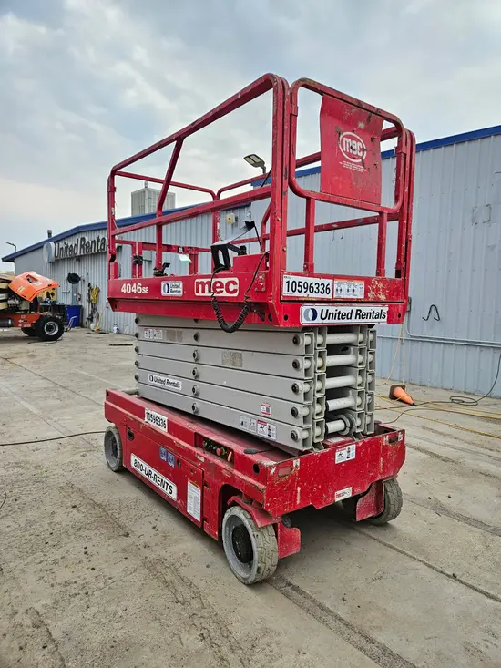2017 MEC 4046SE Scissor Lift