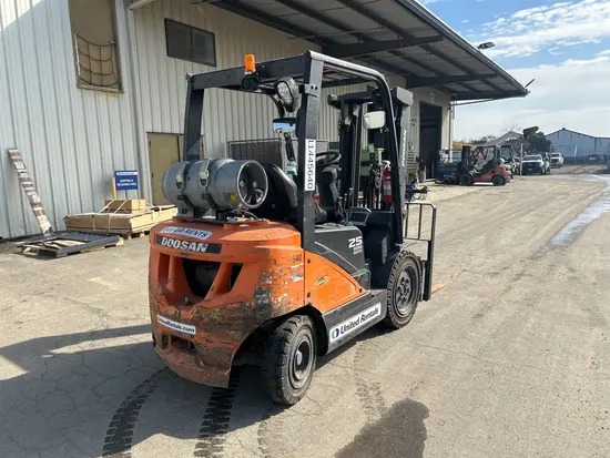 2022 Doosan G25P-7DF Warehouse Forklift