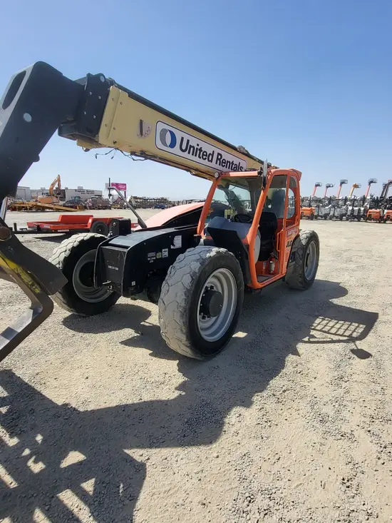 2017 JLG 943 S Forklift