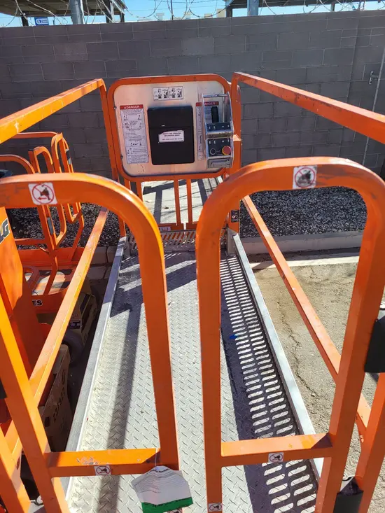 2022 Snorkel S3215L Scissor Lift