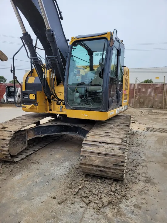 2019 John Deere 245G LC Excavator
