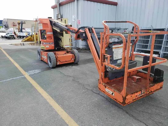 2012 JLG E300AJP Articulating Boom Lift