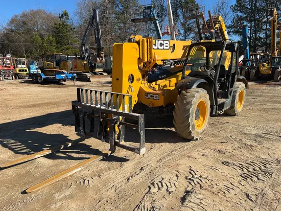 2015 JCB 507-42 Forklift