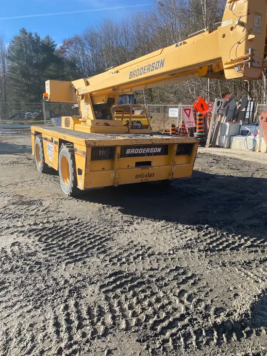 2012 Broderson IC-200-3G