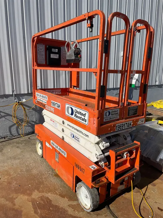 2017 Snorkel S3219E Scissor Lift
