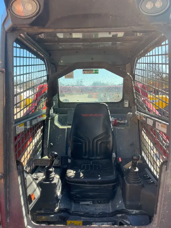 2019 Takeuchi TL10V2-R Track Loader