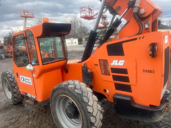 2017 SKYTRAK 8042 Forklift