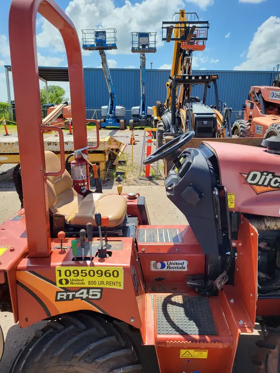 2019 Ditch Witch RT45 Trencher