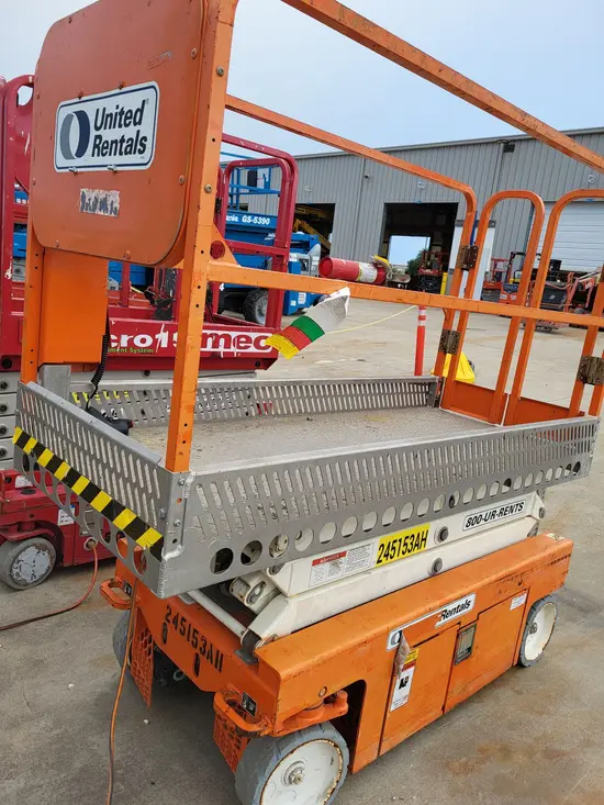 2020 Snorkel S3215L Scissor Lift