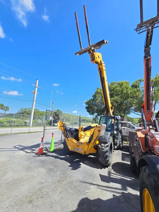 2017 JCB 510-56 Forklift