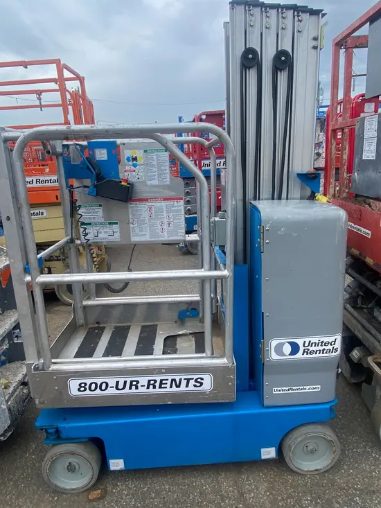 2018 Genie GR-20 Self-Propelled One-Person Lift