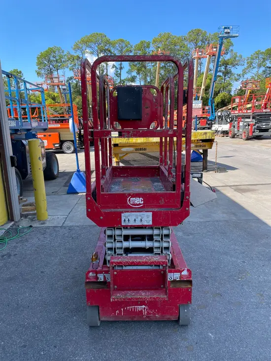 2017 MEC 1330SE Scissor Lift