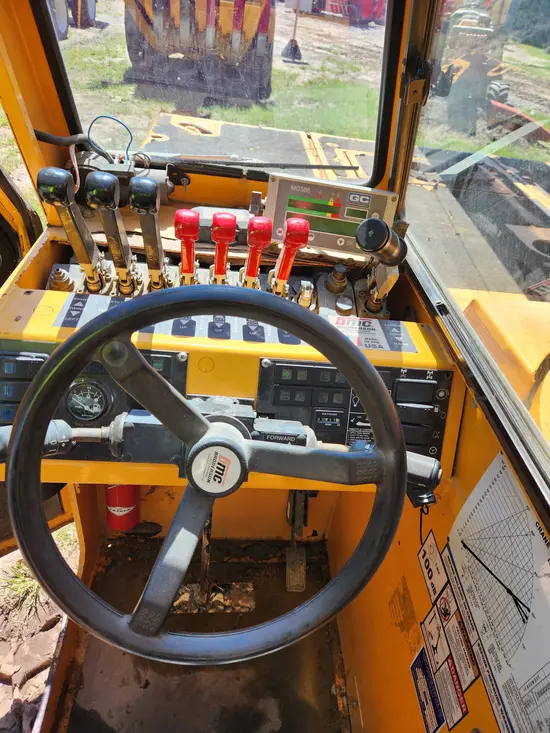 2013 Broderson IC-80-3J