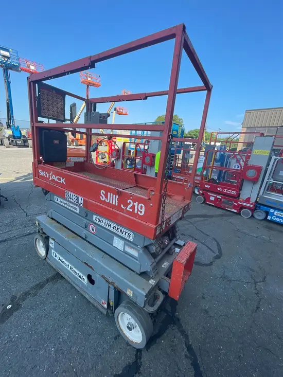 2016 Skyjack SJIII3219 Scissor Lift