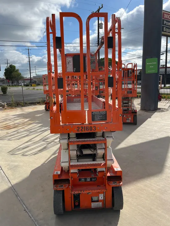 2019 Snorkel S3226E Scissor Lift