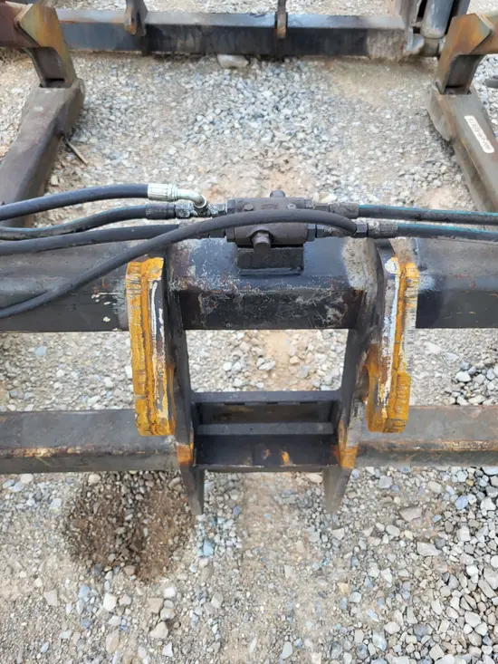 2015 Arrow Material Handling 61842-6-72-089P Attachment
