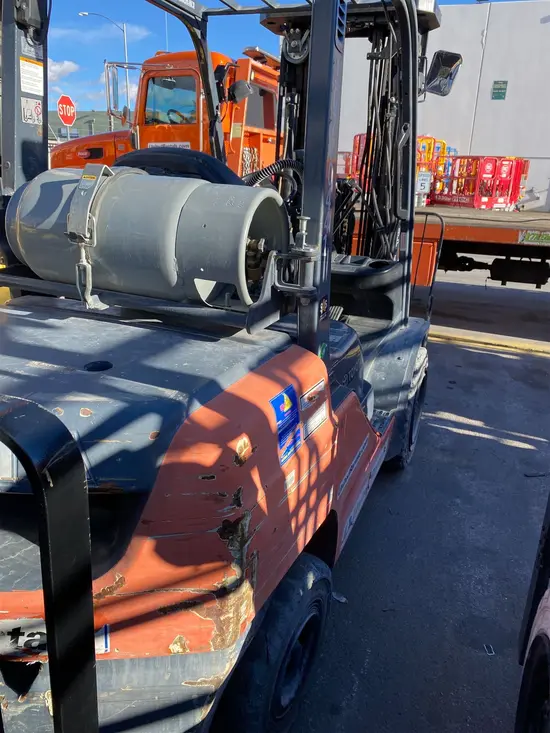 2018 Toyota 8FGU30 Warehouse Forklift