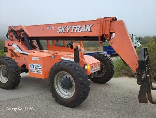 2014 SKYTRAK 6042 Forklift