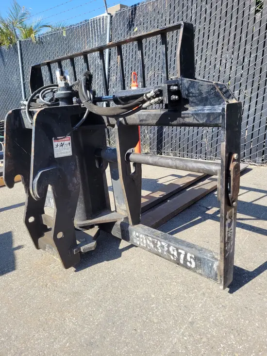 2016 JCB 332/E5286 Attachment