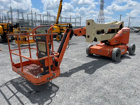 2014 JLG E450AJ Articulating Boom Lift