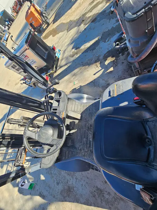 2019 Toyota 8FGU25 Warehouse Forklift