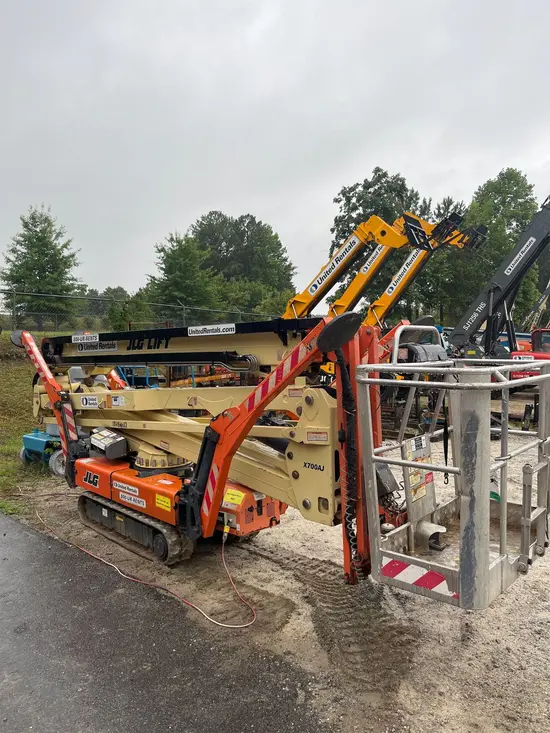 2016 JLG X700AJ Atrium Lift