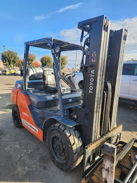 2018 Toyota 8FG35U Warehouse Forklift