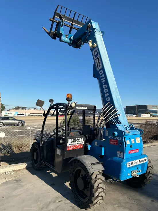 2017 Genie GTH-5519 Forklift