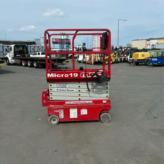 2018 MEC MICRO 19 Scissor Lift