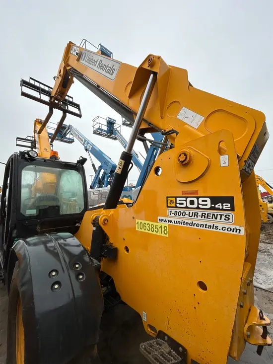 2017 JCB 509-42 Forklift