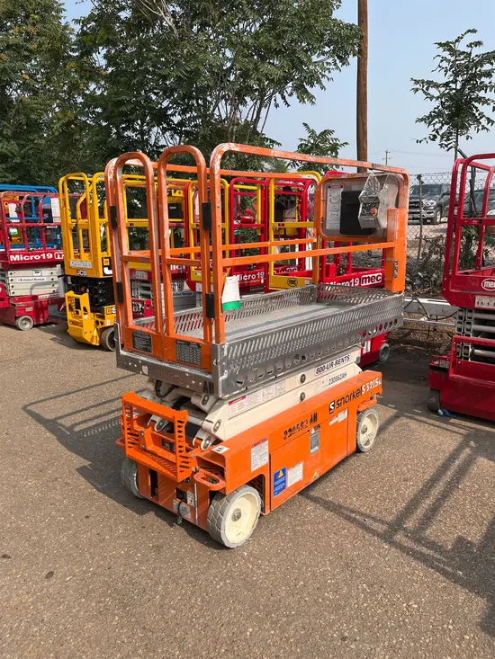 2019 Snorkel S3215L Scissor Lift