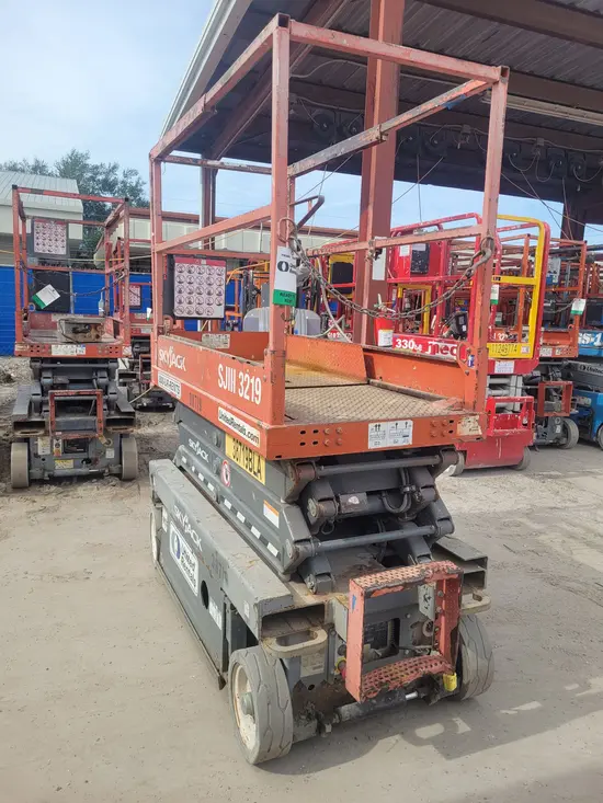 2015 Skyjack SJIII3219 Scissor Lift