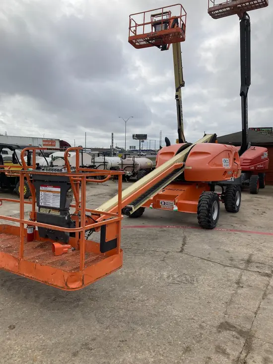 2015 JLG 400S Boom Lift