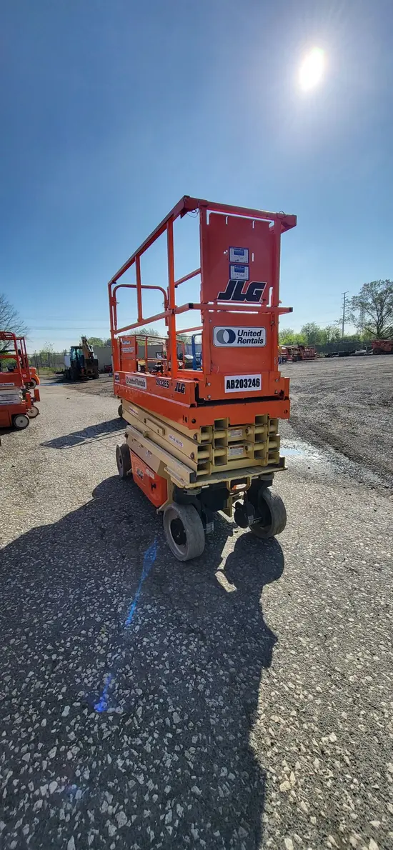 2018 JLG 2032ES Scissor Lift