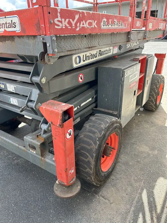 2018 Skyjack SJ8831RT Rough Terrain Scissor Lift