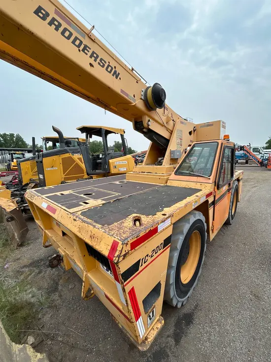 2011 Broderson IC-200-3G