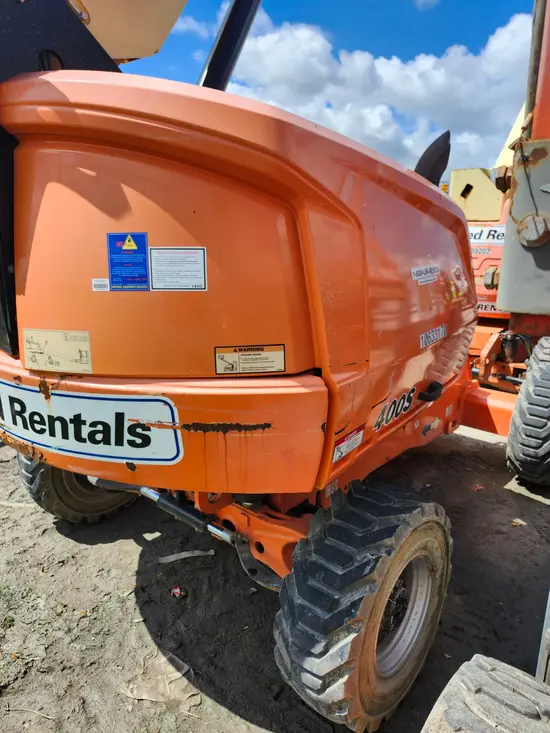 2017 JLG 400S Boom Lift