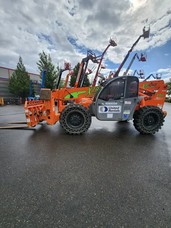 2013 XTREME XR1245 Forklift