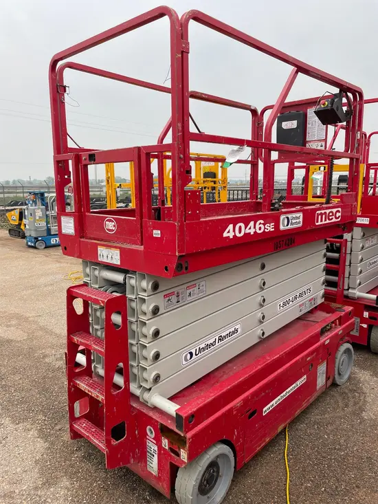 2017 MEC 4046SE Scissor Lift
