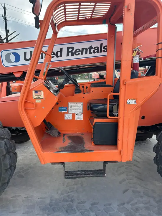 2016 SKYTRAK 8042 Forklift