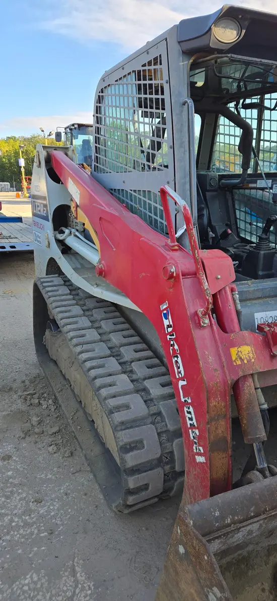 2018 Takeuchi TL12R2-CR Track Loader